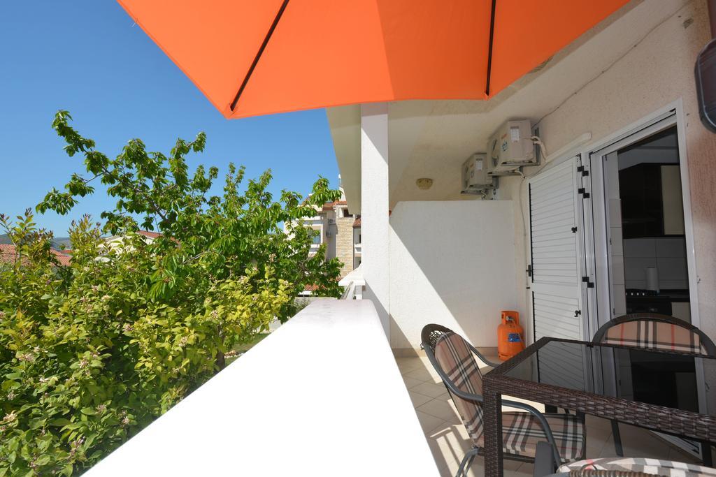 Apartments Maslina Trogir Buitenkant foto